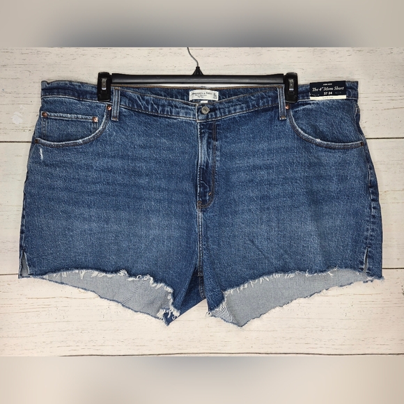 Abercrombie & Fitch The 4" Mom Short High Rise Curve Love Denim Jean Shorts 3x - Picture 8 of 8
